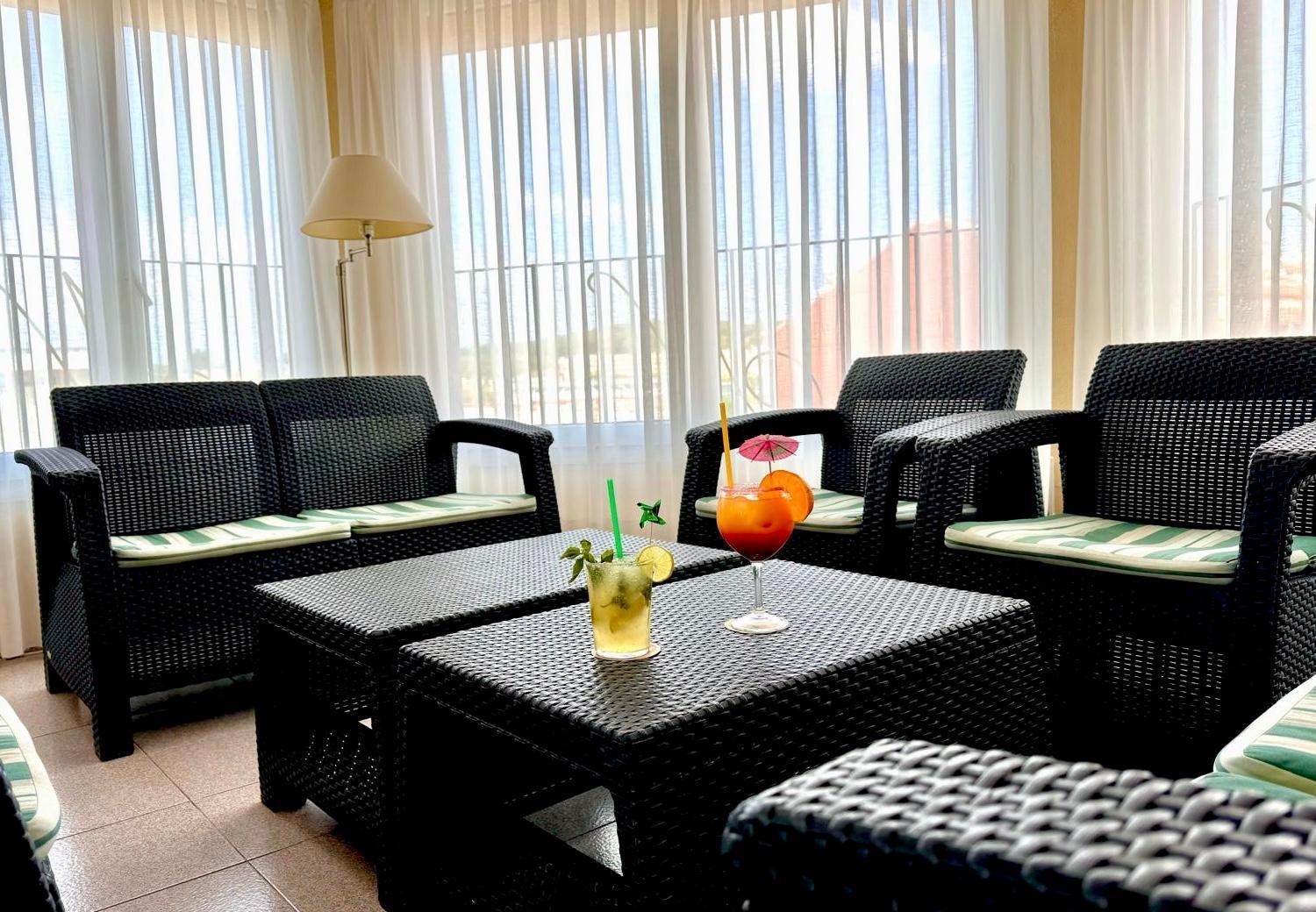 Ninays Hotel 2*